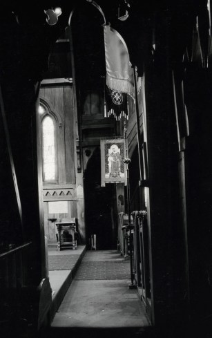 Mother's Union photo when the flag was in OSP AAQT 6539 A40769